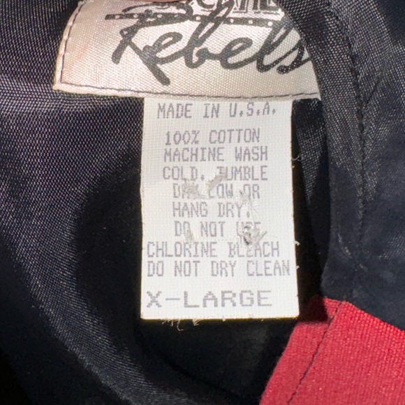 Vintage 80’s Western Vest by Cockney Rebel: Longhorn Skulls on Red: Ladies XL - Picture 4 of 4